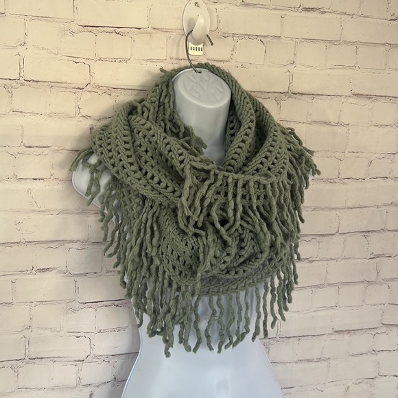 Bohemian Wraparound fringed crochet scarf - Picture 2 of 6
